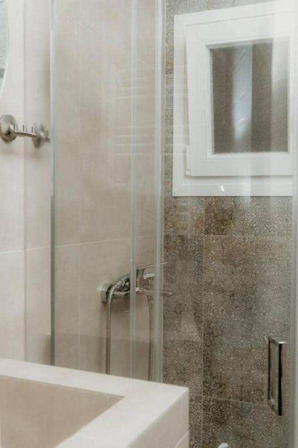 Satus Finem Egnatia'S Luxury Suite Thessaloniki Buitenkant foto